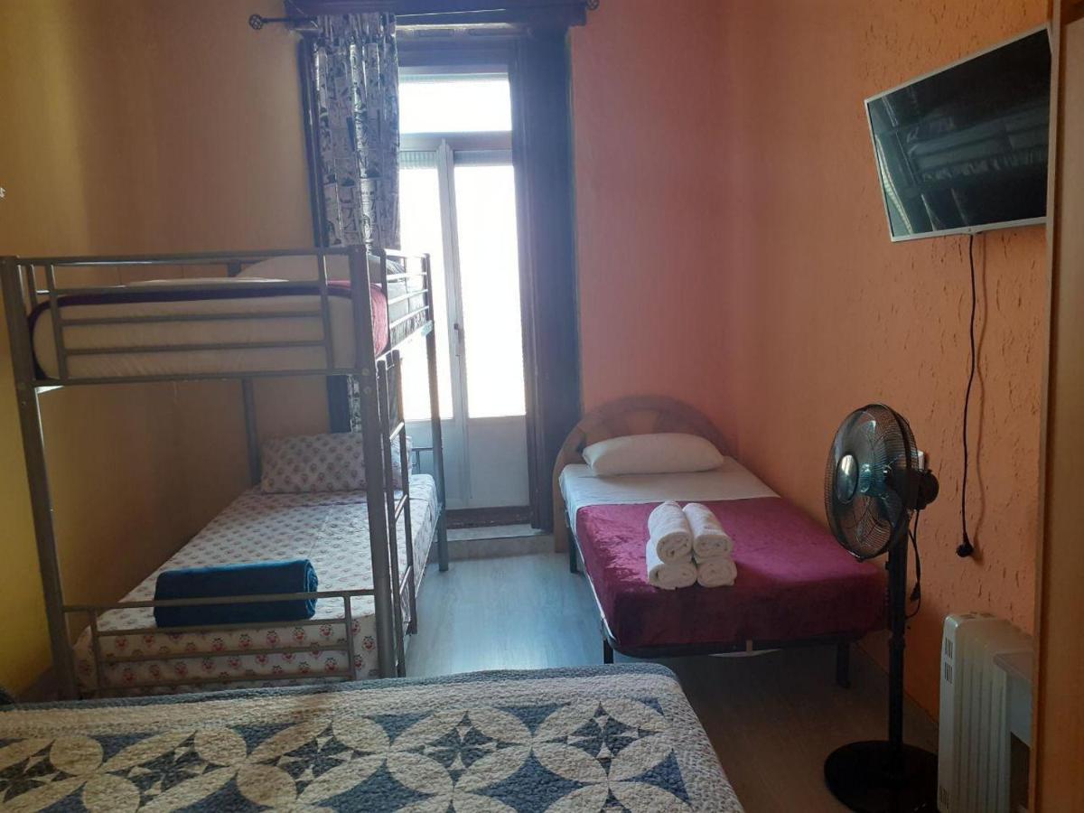 Arvin Hostal Pensjonat Madryt