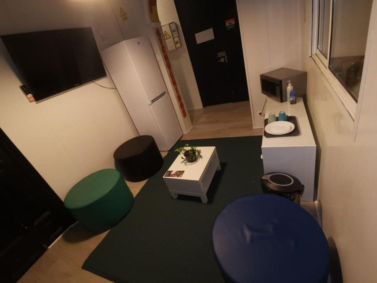 Arvin Hostal Pensjonat *