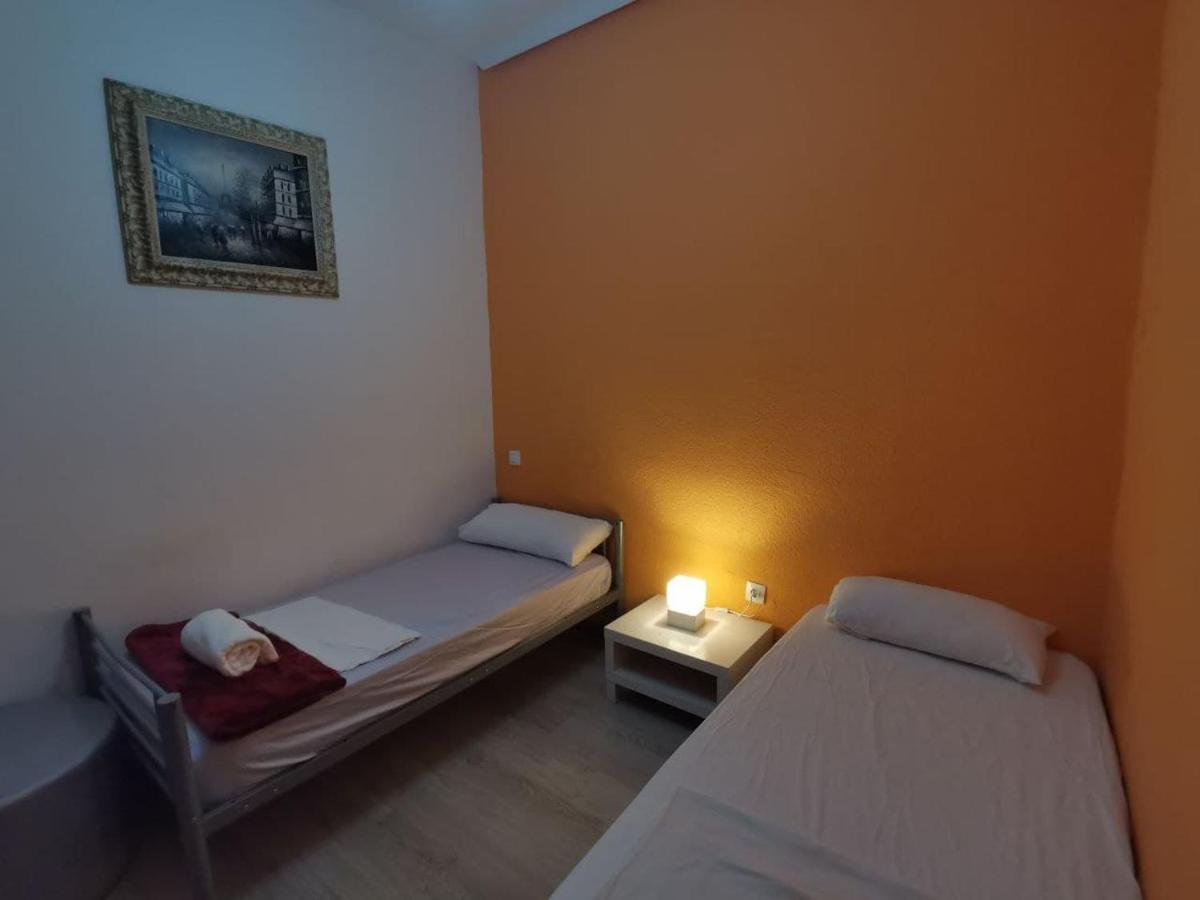 Pensjonat Arvin Hostal *