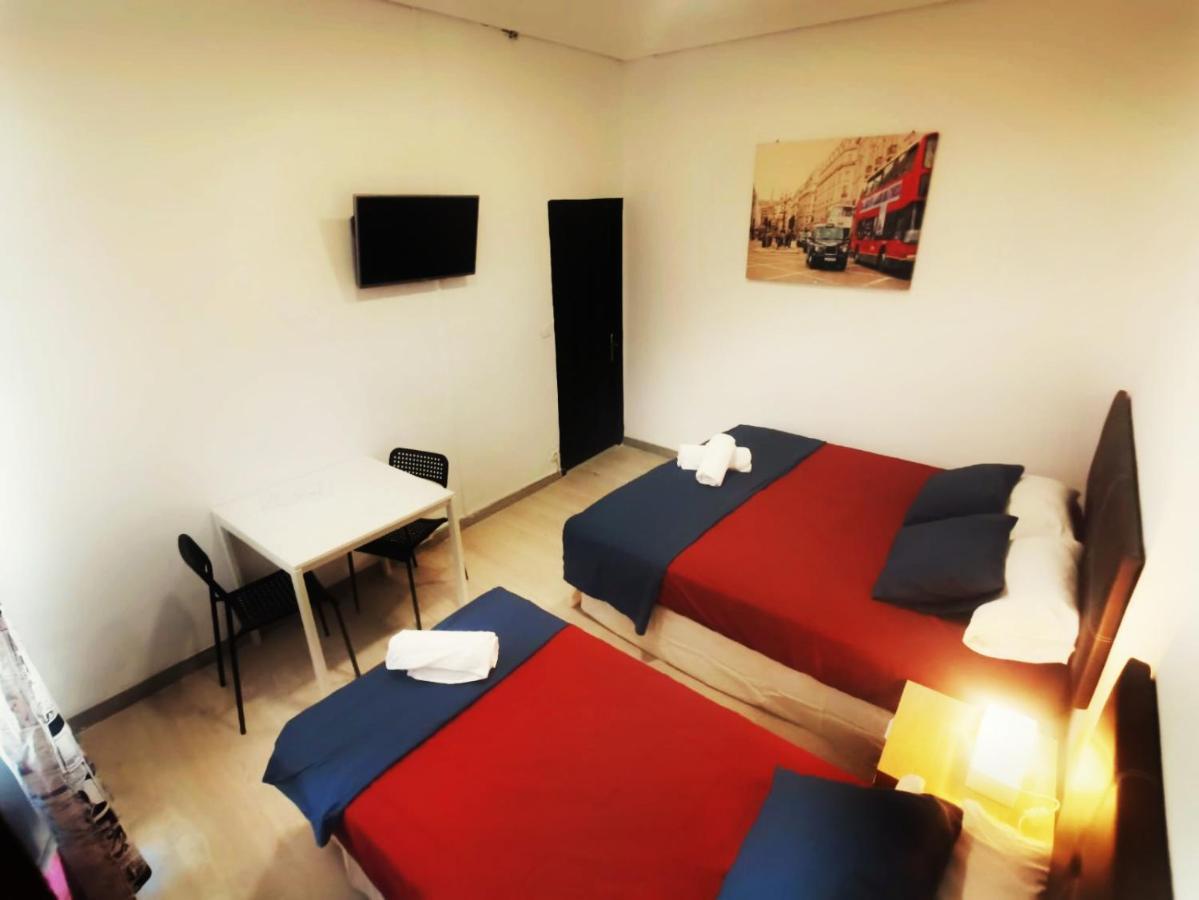 Arvin Hostal Pensjonat Madryt