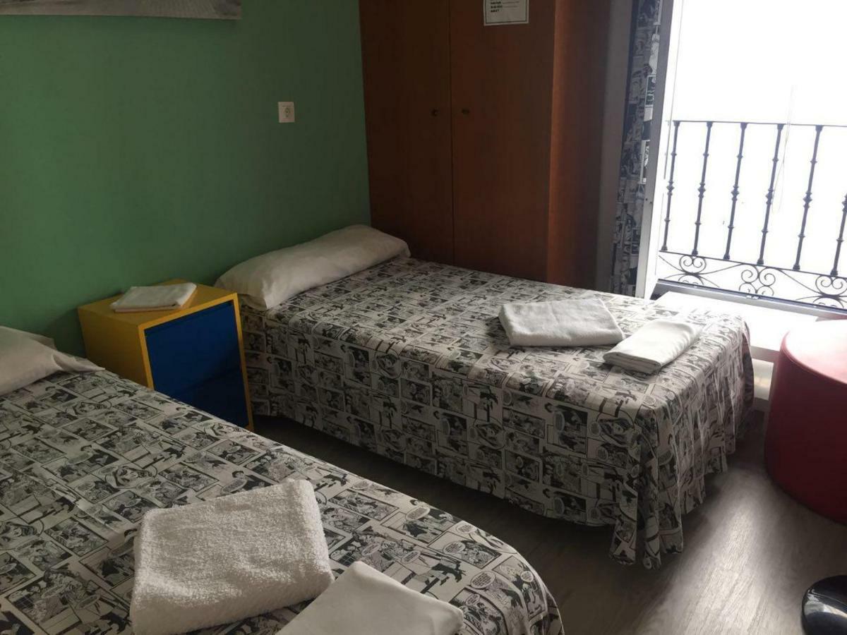 Arvin Hostal Pensjonat *